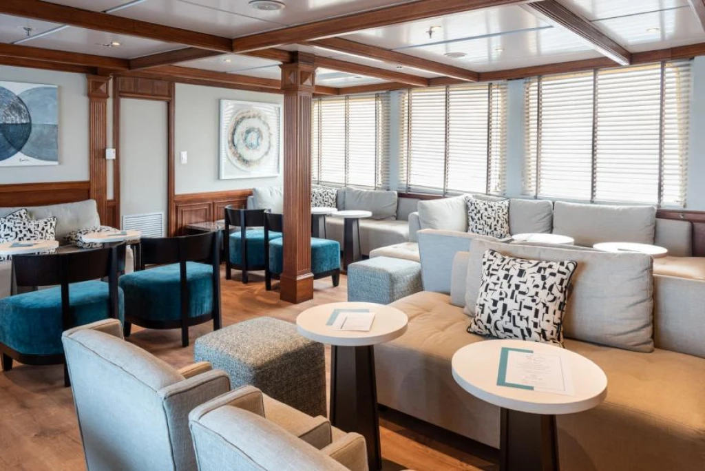 Indian Summer Cruise in Greece: 8-Day Luxury Blue Voyage