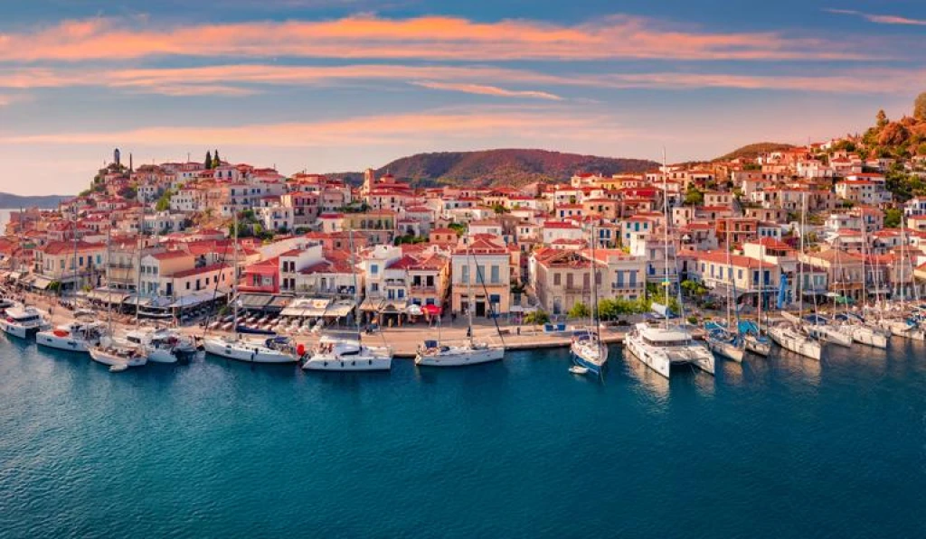 Saronic Gems Cruise: 8-Day Luxury Boutique Voyage from Athens