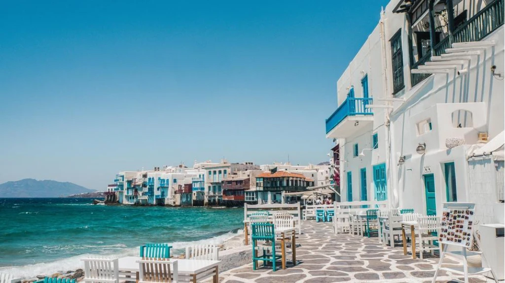 Saronic Gems Cruise: 8-Day Luxury Boutique Voyage from Athens