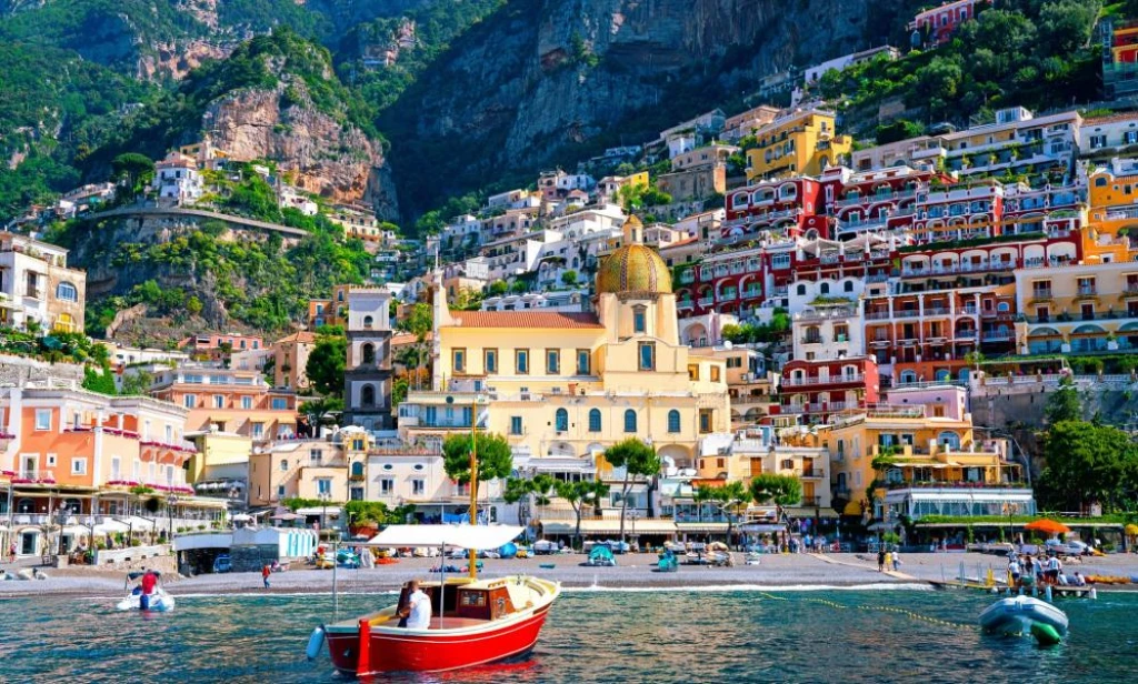 Sailing in Italy: Luxury Yacht & Gulet Charter Holidays