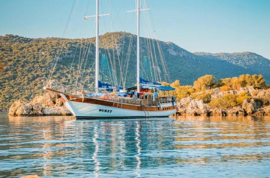 Gulet Yacht Buket : A Deluxe Private Gulet Charter in Turkey