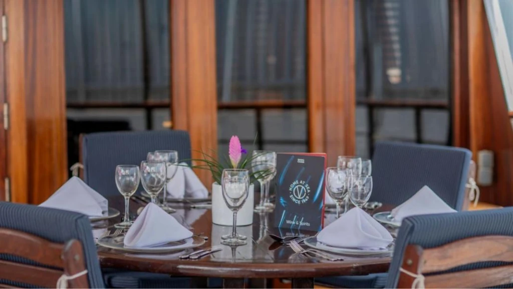 M/Y Callisto Yacht— Classic Elegance at Sea