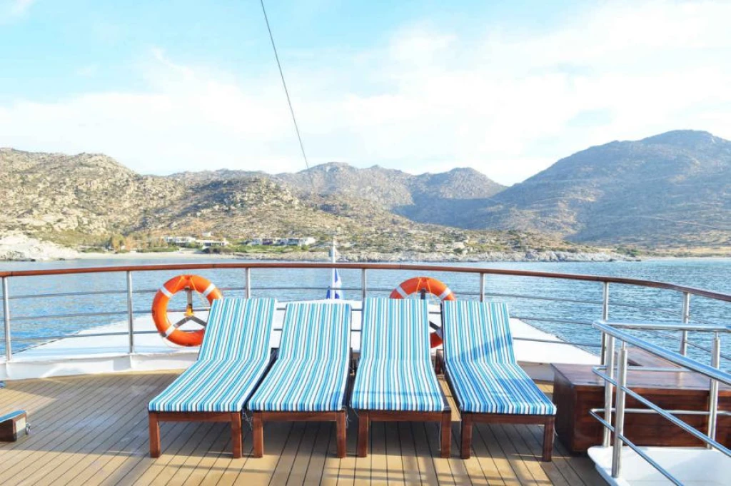 M/Y Callisto Yacht— Classic Elegance at Sea