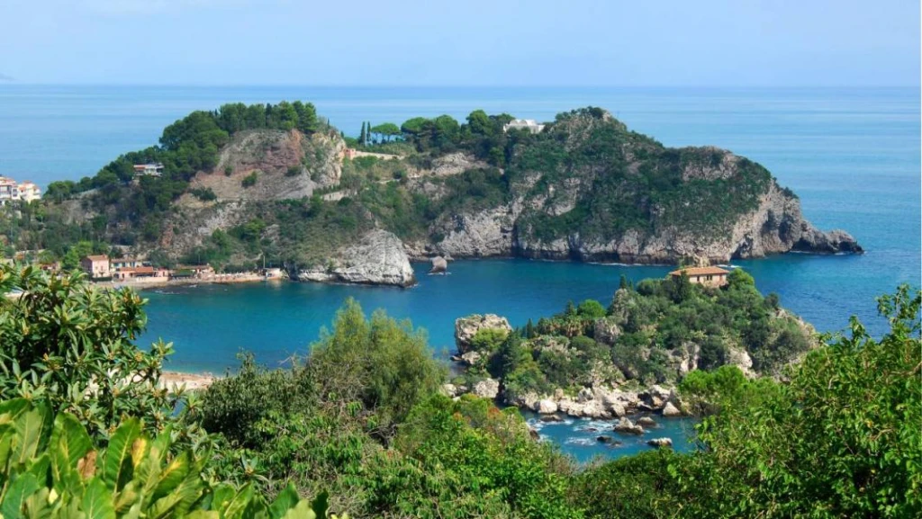 Mediterranean Serenade – Italy & Malta Small Ship Cruise