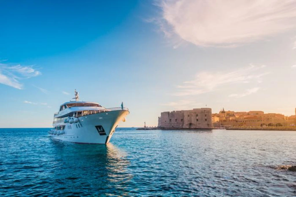 MV Avangard – Deluxe Adriatic Yacht Experience