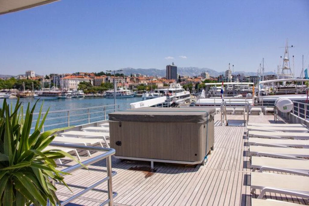 MV Ave Maria – Deluxe Superior Small Ship Croatia