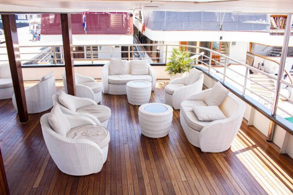 MV Ave Maria – Deluxe Superior Small Ship Croatia