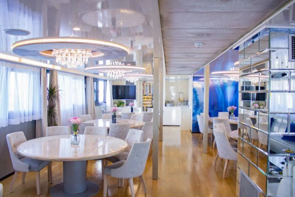 MV Ave Maria – Deluxe Superior Small Ship Croatia