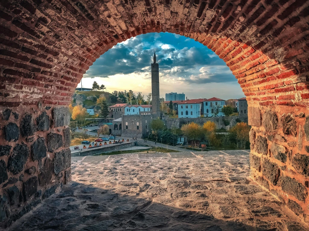 2 Νύχτες 3 Ημέρες  Ούρφα-Μαρντίν-Ντιγιαρκμπίρ