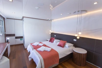 MV Avangard – Deluxe Adriatic Yacht Experience