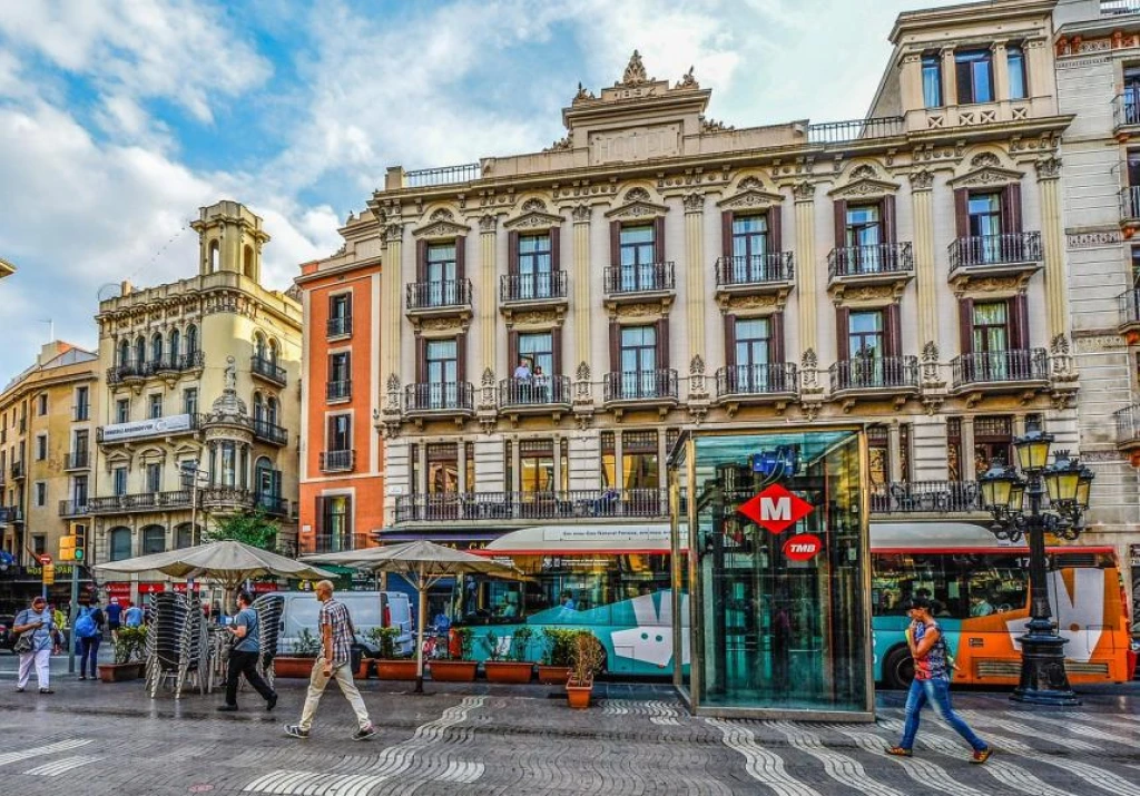 ELEGANT MADRİD & VALENCİA & BARCELONA - 4 Gece - PEGASUS HAVA YOLLARI İLE - MAD - BCN 