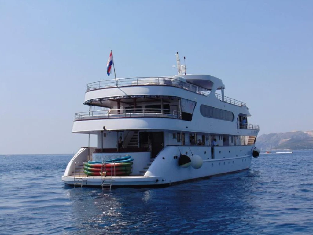 8-Day Split to Dubrovnik Cruise: Explore Croatia in Style