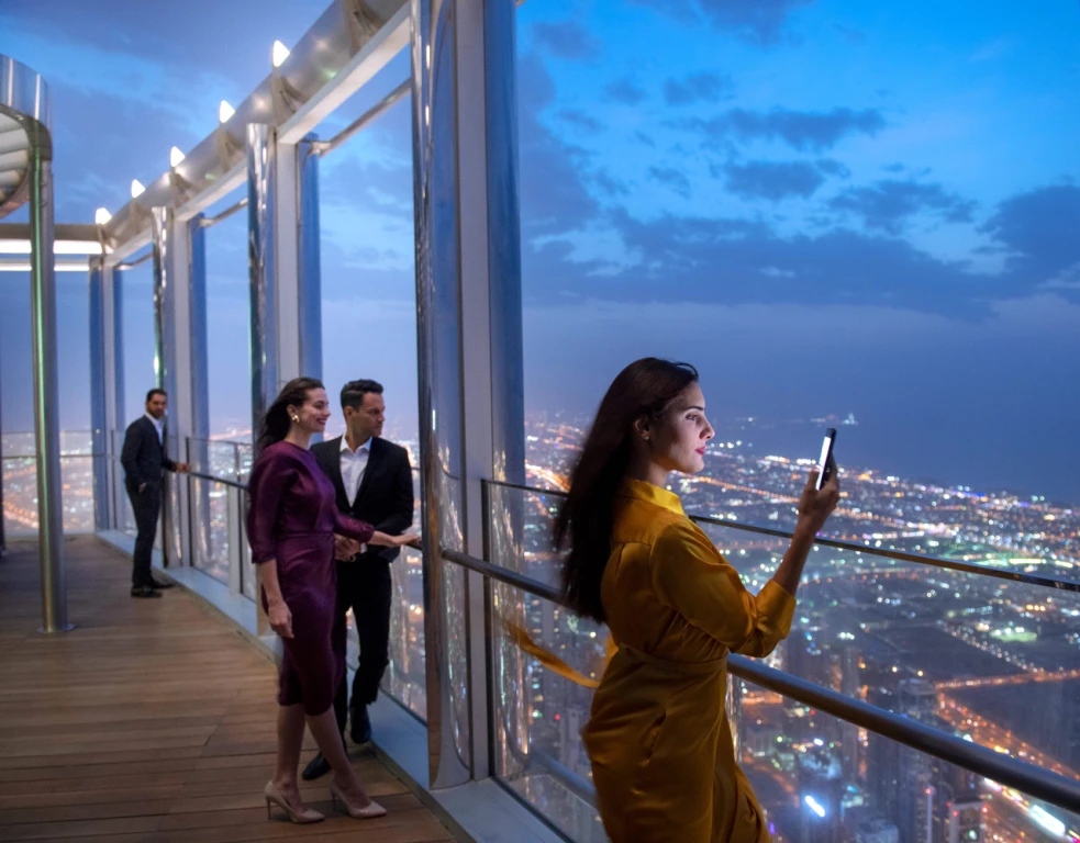 Burj Khalifa Level 152 - 154 + The Lounge