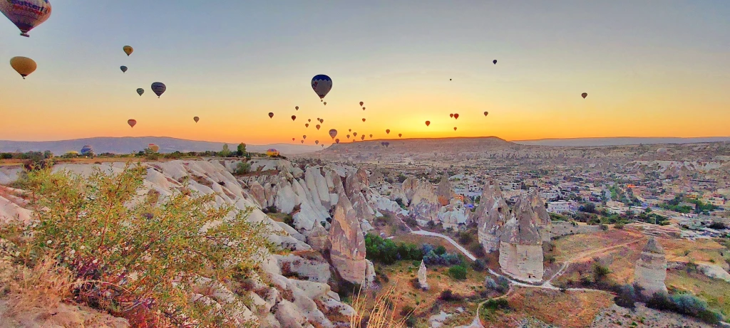 카파도키아 온라인 예약 – 카파도키아 투어 및 활동을 위한 최고의 지역 가이드 (2026)