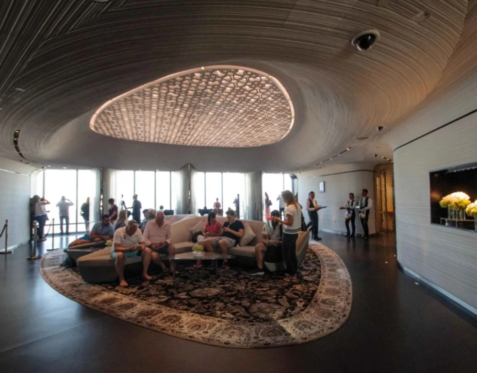 Burj Khalifa Turu – 148. + 124. + 125. Kat Öncelikli Saatler (Sadece Bilet)