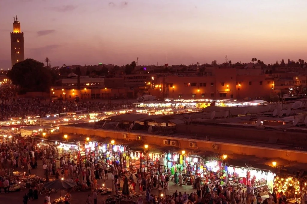 UNESCO Mirası Bir Açık Hava Tiyatrosu: Jemaa el-Fnaa'nın Gizemli Hikayesi