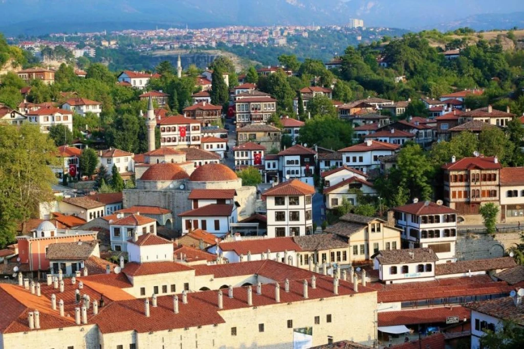 BOLU ÇIKIŞLI GÜNÜBİRLİK SAFRANBOLU VE AMASRA TURU