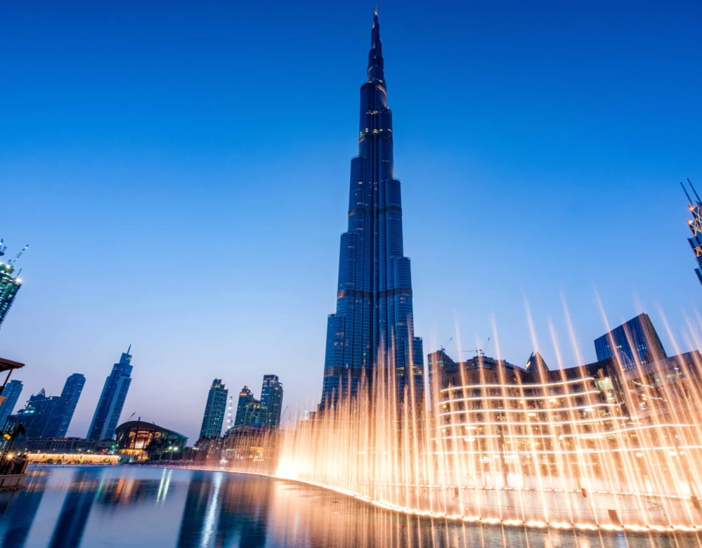 Burj Khalifa Seviye 148 / 149 Normal Saatler