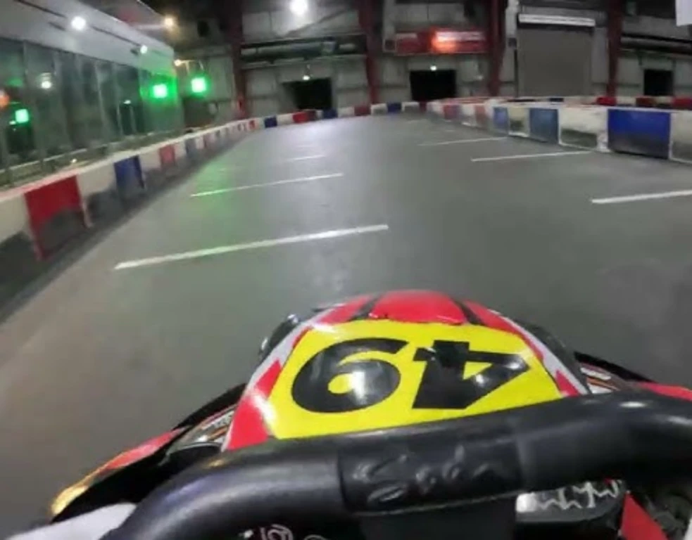 Dubai Otonom Drone – Kapalı Karta Pisti