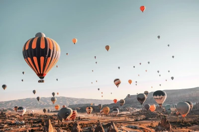 Cappadocia Hot Air Balloon Ride Guide 2025–2026 | Best Time & Prices