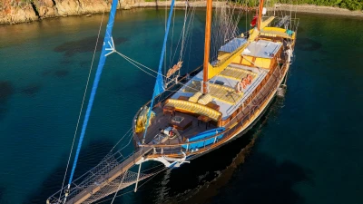 Weekly Cabin Cruises (Luxury)