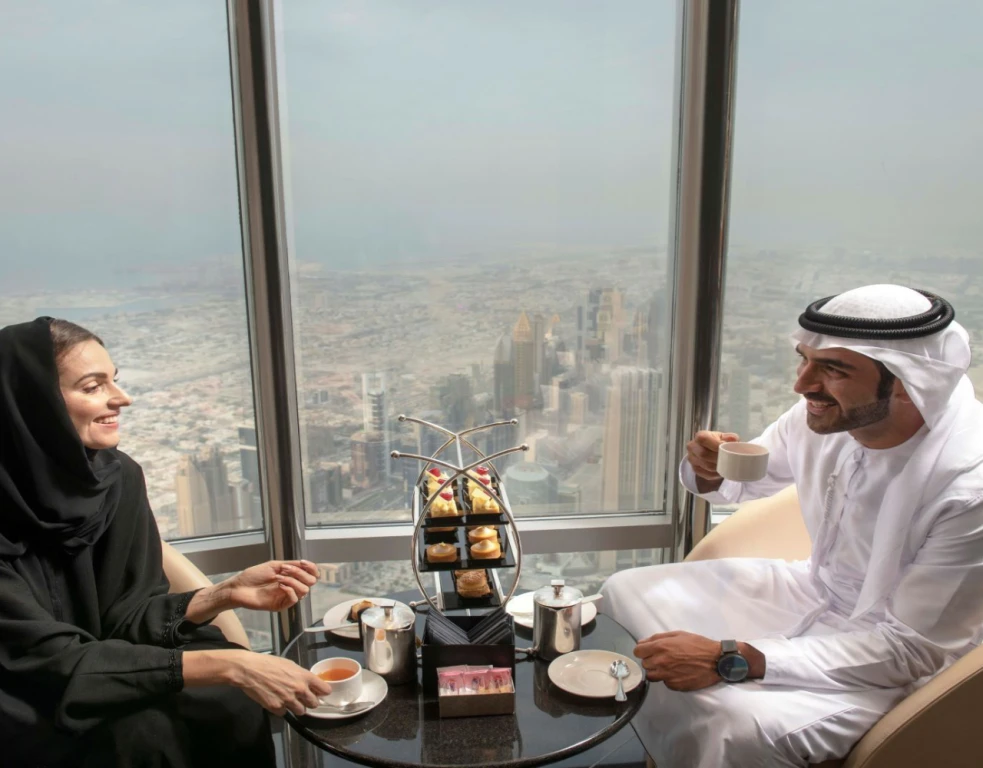 Burj Khalifa 124. Seviye + Kafe - Non-Prime Saat