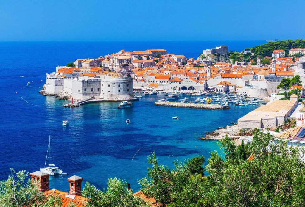 Croatia & Albania Yacht Cruise: A Luxurious 8-Day Voyage