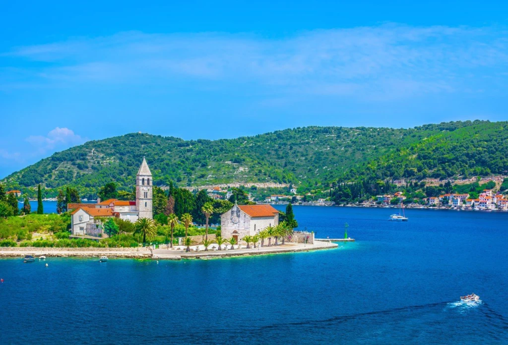 Croatia & Albania Yacht Cruise: A Luxurious 8-Day Voyage