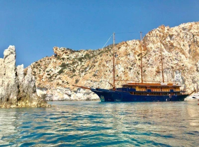 Jewels of Cyclades Cruise: A Timeless Greek Island Adventure