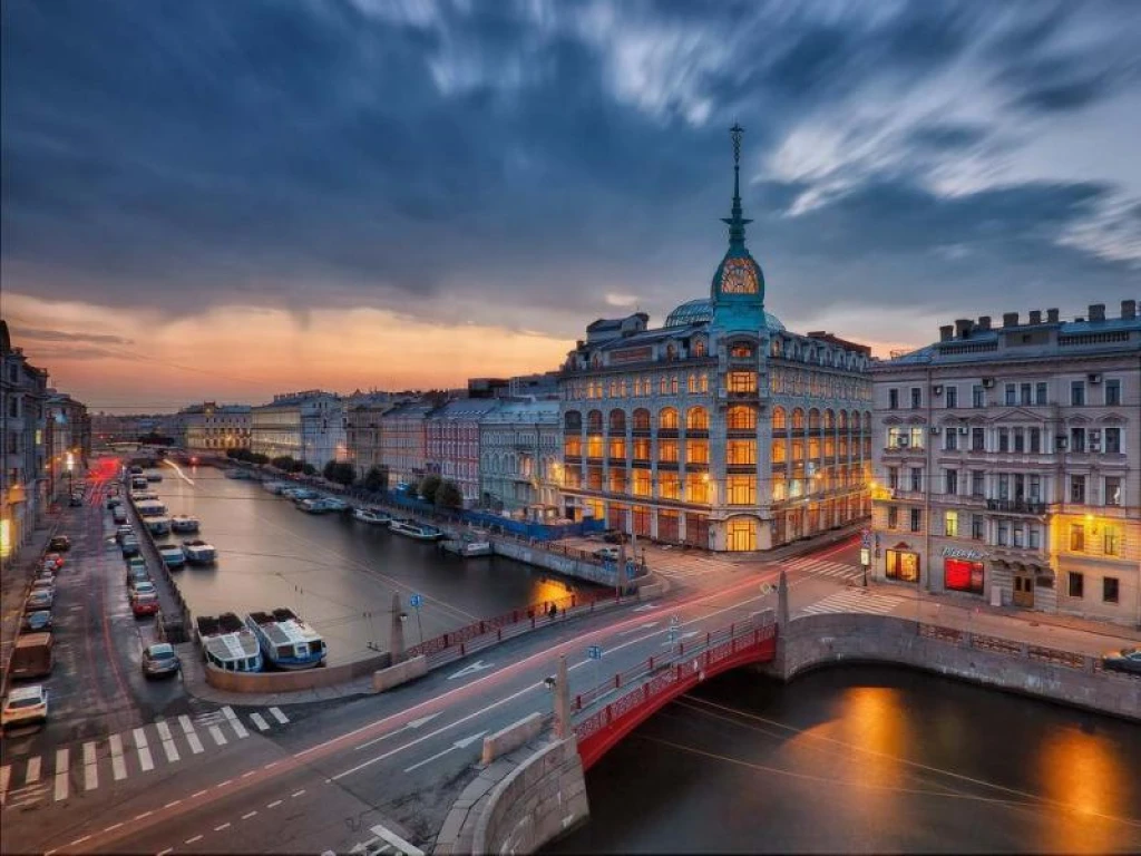 MOSKOVA & ST. PETERSBURG Türk Hava Yolları ile 5 Gece LED - VKO 