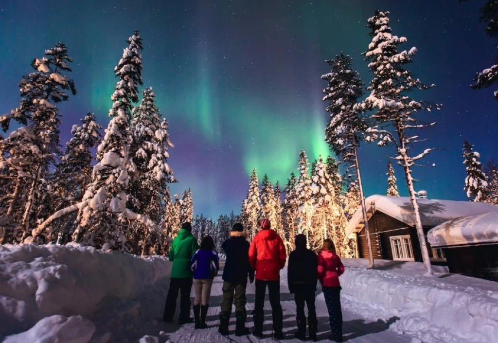 Sömestr Tatiline ve Sevgililer Gününe Özel; Doğa, Kar, Aktivite ve Eğlence Turu  İZMİR’den AKTARMASIZ UÇAKLA.  LAPLAND & KUZEY IŞIKLARI (MUSTAPARTA & MUSTAPARTA BOUTİQUE HOTEL)/V