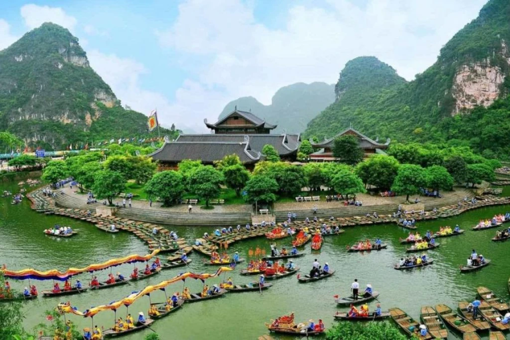 ELEGANT VIETNAM & LAOS & KAMBOCYA - 9 Gece - Thy - Han-Sgn