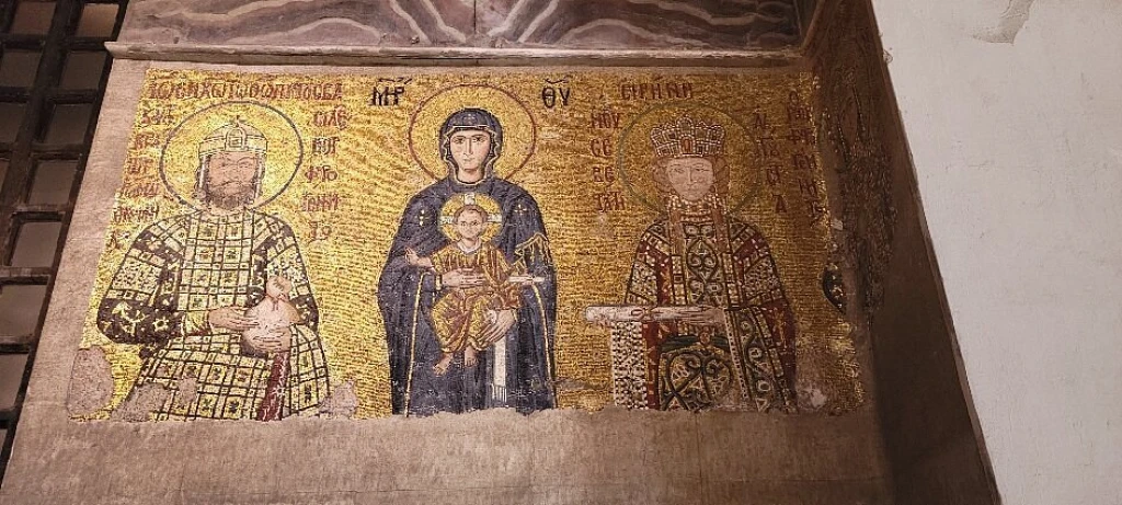 Best of Istanbul Deluxe: Morning Old City Tour & Luxury Yacht Bosphorus Cruise