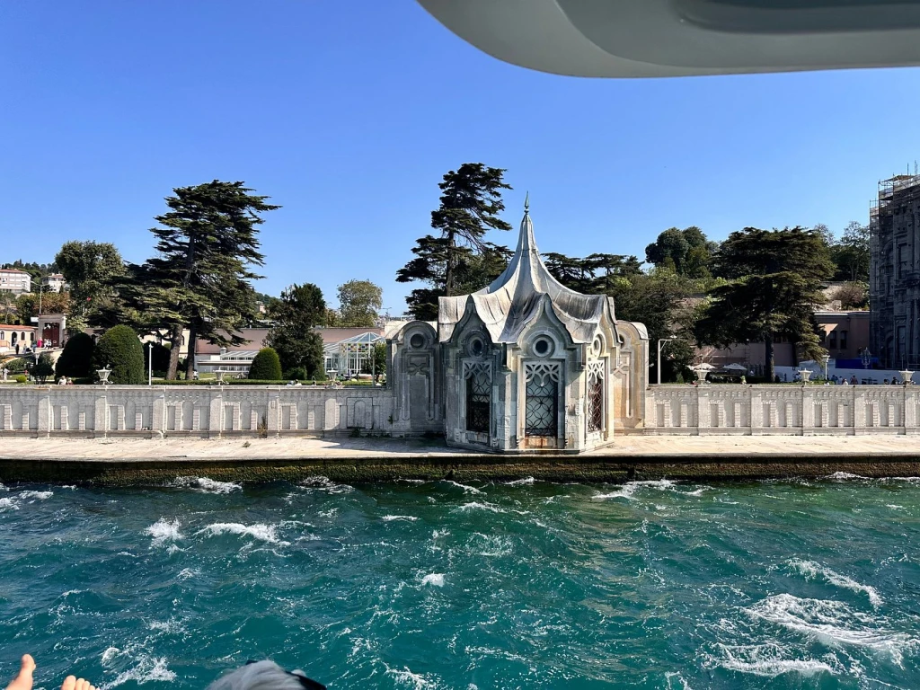 Luxury Sunset Yacht Cruise on the Bosphorus