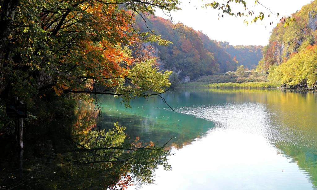 جولة البلقان بالطائرة من إزمير مع جميع الجولات الإضافية مشمولة وعشاء المساء مشمول