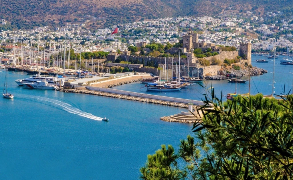 Karacasöğüt to Bodrum Blue Cruise – 4-Day Aegean Sailing Adventure