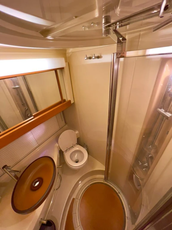 Special Luxury Yacht Tour