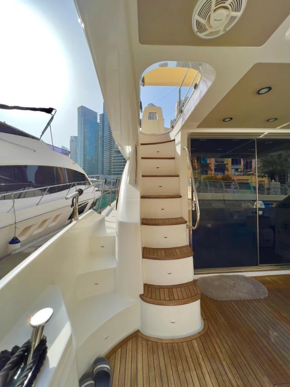 Special Luxury Yacht Tour