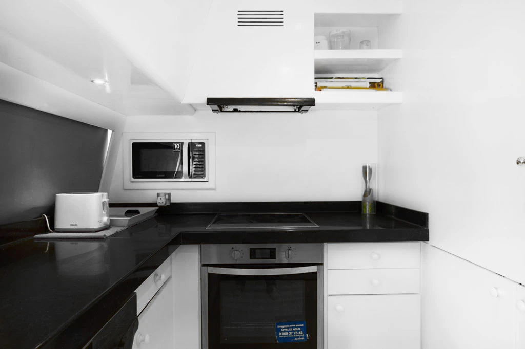 'ALQUILER DE YATE ESPECIAL ASFAR 95FT DUBAI MARINA'