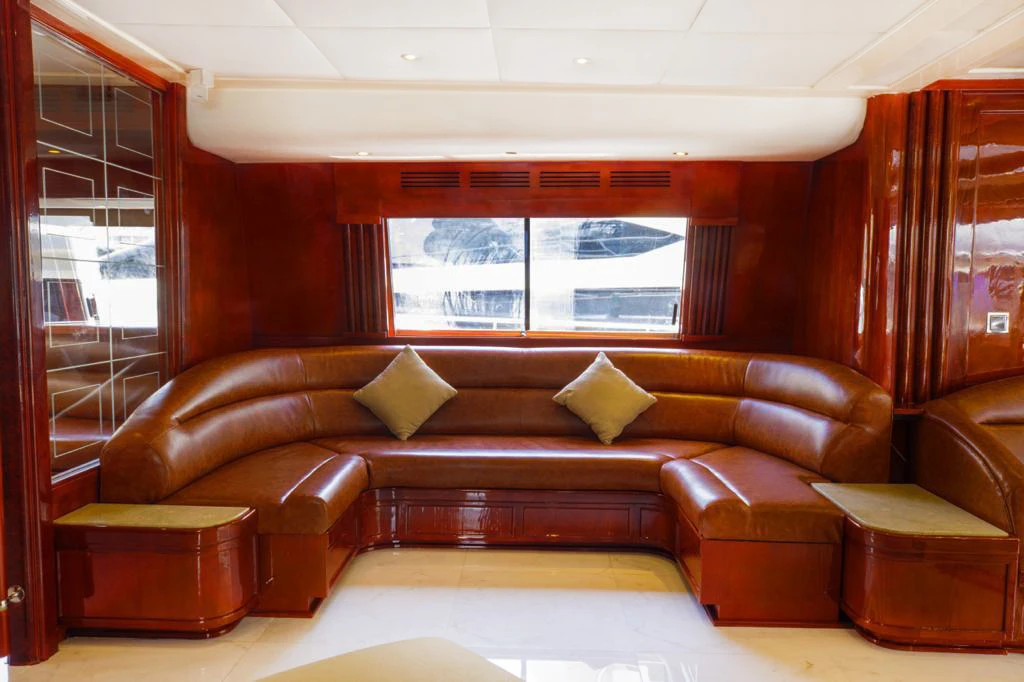 'ALQUILER DE YATE ESPECIAL ASFAR 95FT DUBAI MARINA'