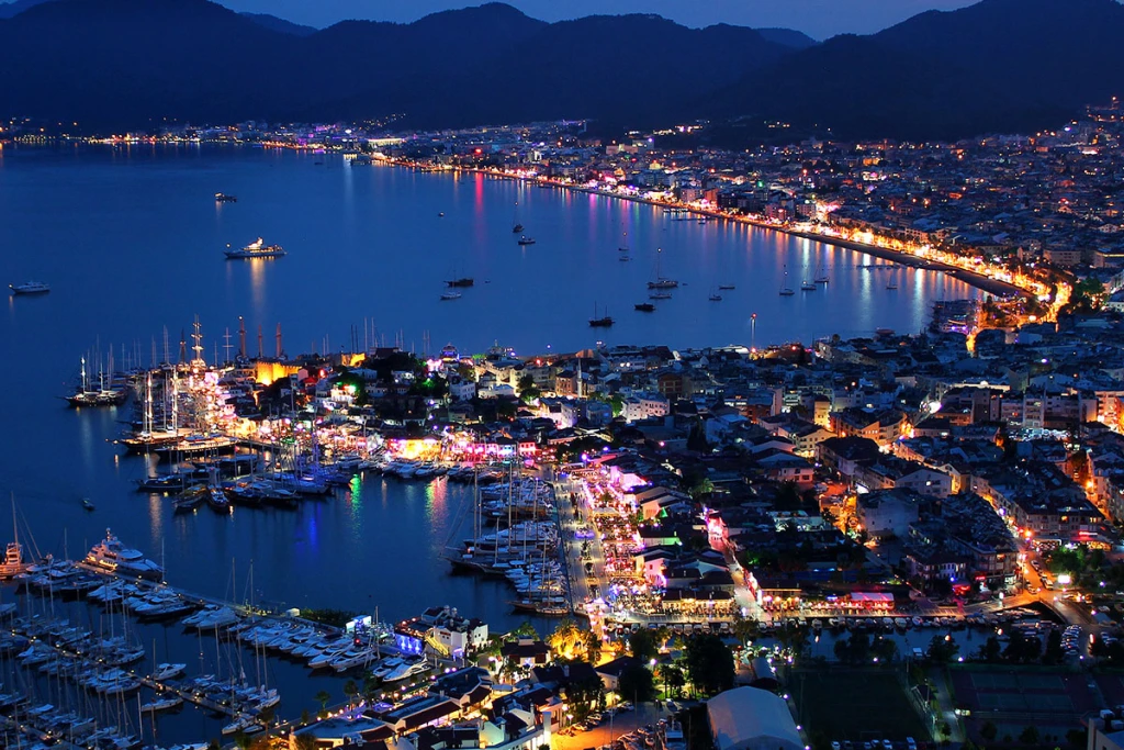 Cruise de 4 zile cu guletul de la Marmaris la Fethiye: Aventură pe Riviera Turkă