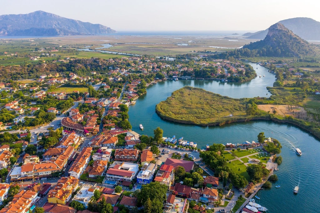 Cruise de 4 zile cu guletul de la Marmaris la Fethiye: Aventură pe Riviera Turkă