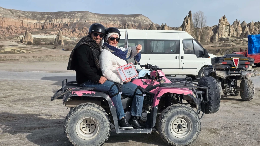 جولة ATV في كابادوكيا: رحلة مغامرة عبر المدخنات العجيبة