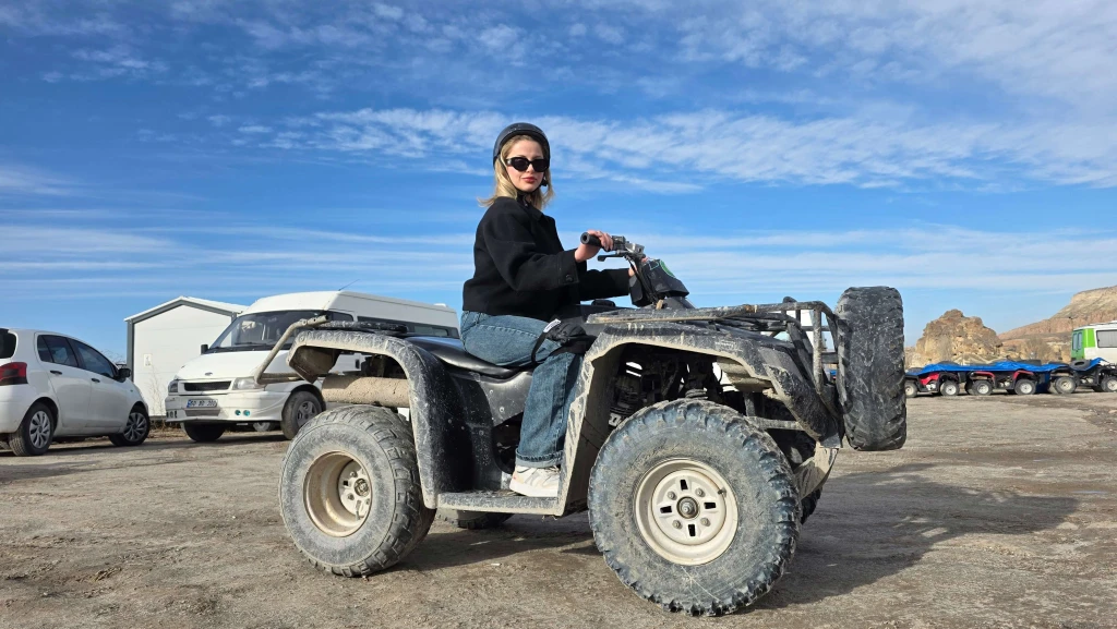 جولة ATV في كابادوكيا: رحلة مغامرة عبر المدخنات العجيبة