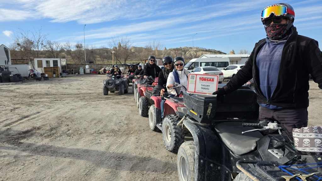 جولة ATV في كابادوكيا: رحلة مغامرة عبر المدخنات العجيبة