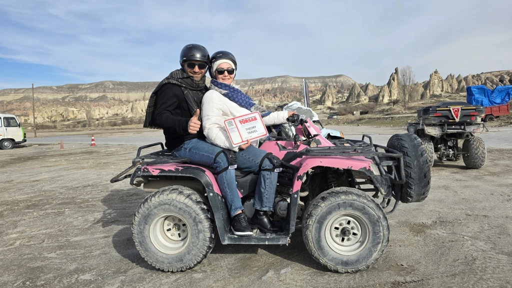 جولة ATV في كابادوكيا: رحلة مغامرة عبر المدخنات العجيبة