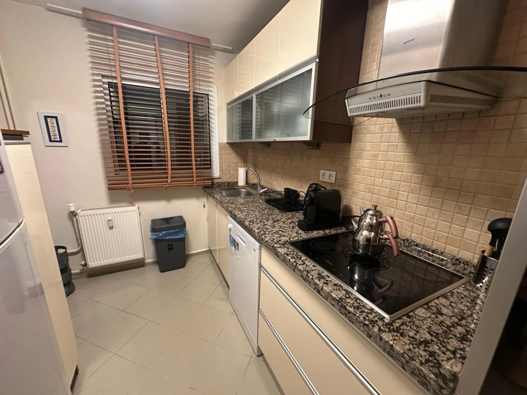 İzmir Güzelyalı da Otoparklı Deniz Manzaralı Aileler İçin Uygun Kiralık Daire