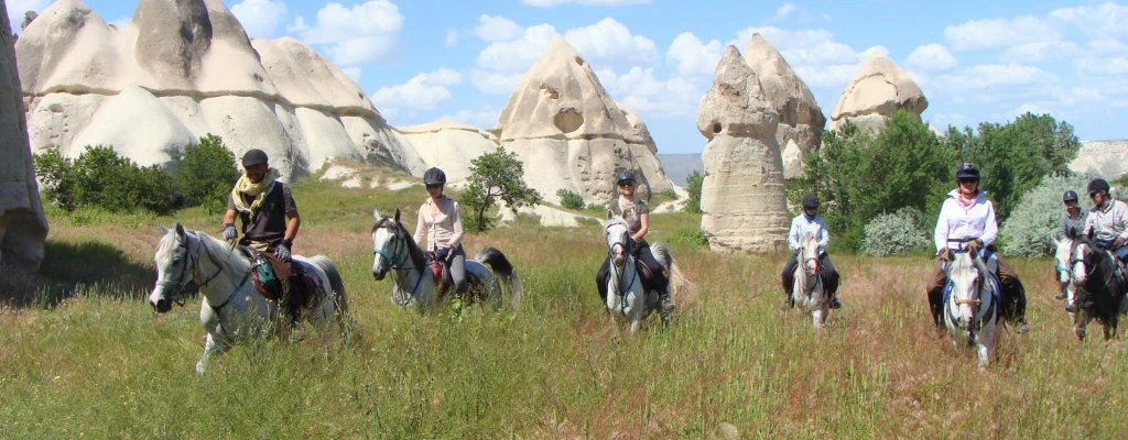 Kappadokien Pferdereiten Tour (1 Stunde)