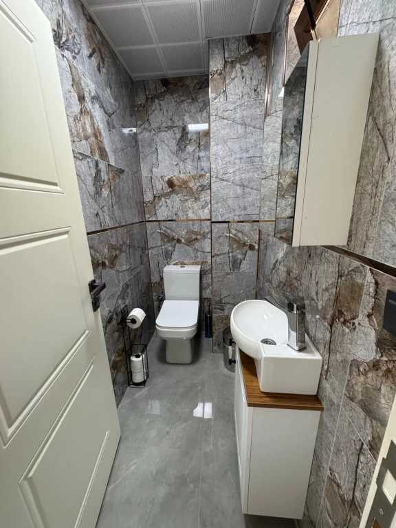 İzmir Foça da Aileler İçin Uygun, 3 yatak odalı, Havuzlu, Bahçeli, Şömineli Villa