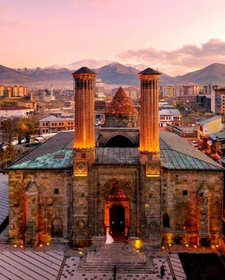 Büyük Doğu Anadolu Turu / 6 Gece 7 Gün / Uçaklı